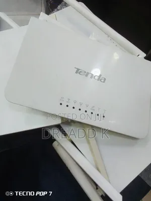 Tenda F3 WiFi Router