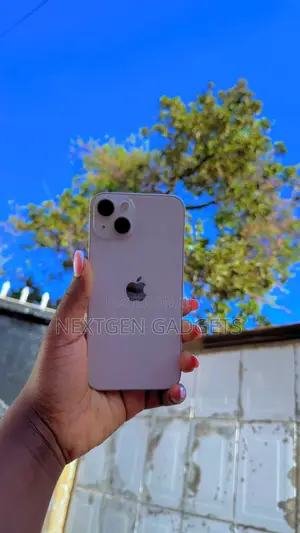 Apple iPhone 13 128GB White