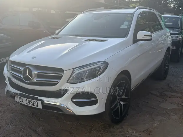 Mercedes-Benz GLE-Class 2017 White - 1