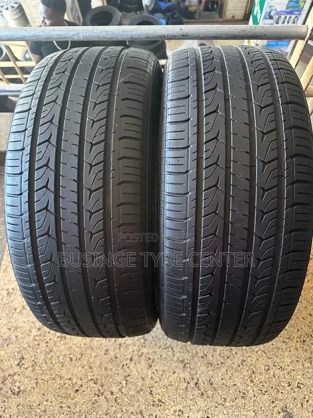 255/45R19 Grand Tourer H/T Tires - Foreign Used - 1