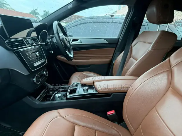 2019 Mercedes-Benz GLE 400 4MATIC SUV - Gray - 1