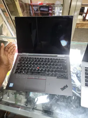 Lenovo ThinkPad X1 Yoga Laptop - Intel Core i5, 8GB RAM, 256GB SSD