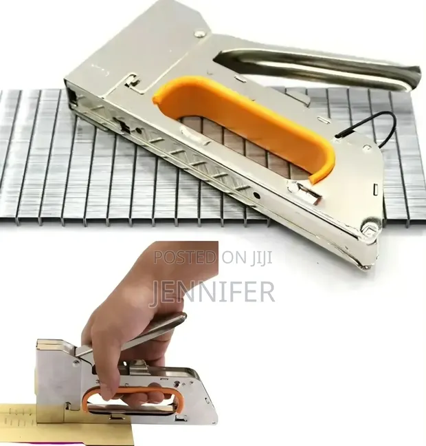 Heavy-Duty Manual Staple Gun Tacker - 1