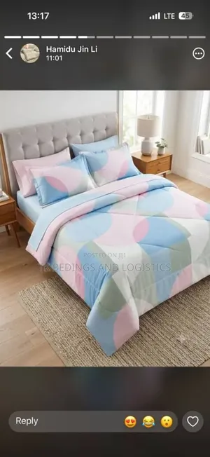 Lite Bedcovers with Pillowcases and Bedsheet