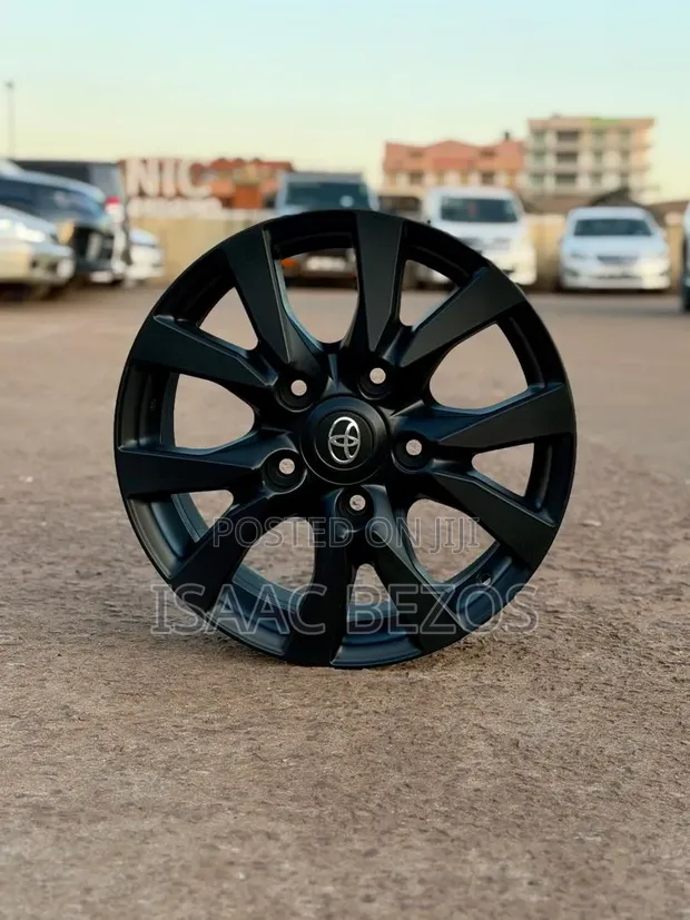 Land Cruiser V8 Sport Rims Size 18 - 1