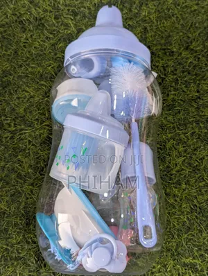 Baby Bottle Feeding Essentials Set