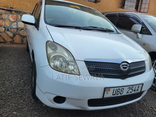 Toyota Corolla Spacio 1.5 X 2006 White - 1