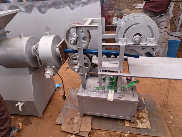 Commercial Soap Plodder Extruder with Automatic Bar Cutter - 1