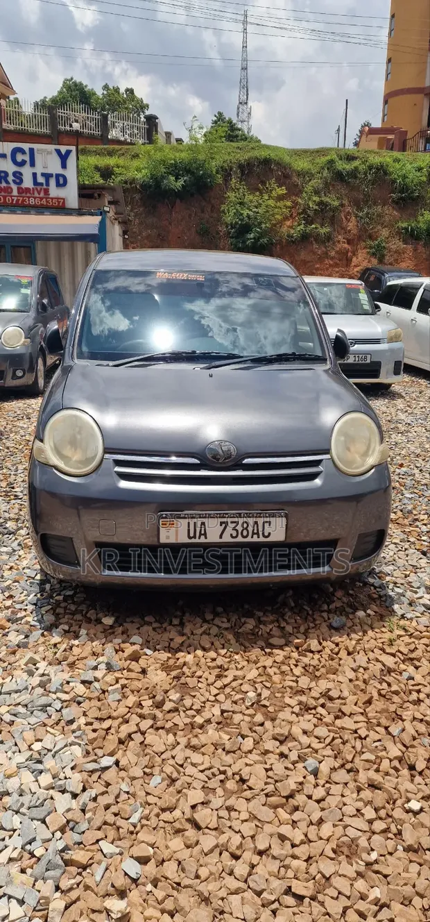 New Toyota Sienta 2010 Gray - 1