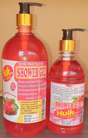 Strawberry Scented Shower Gel - Moisturizing & Economic