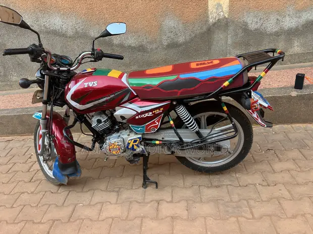 TVS HLX 125 2022 Red - 1