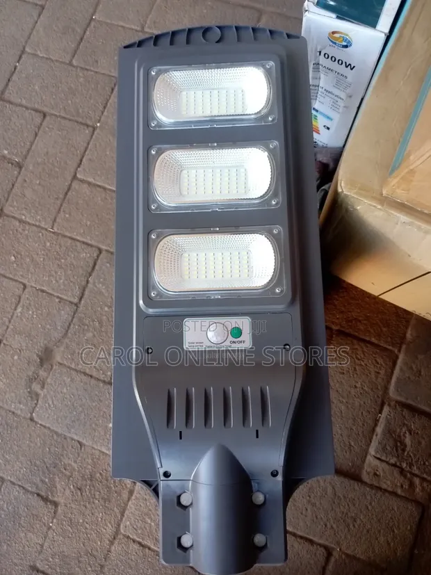 100W Solar Street Light with Remote Control - 1