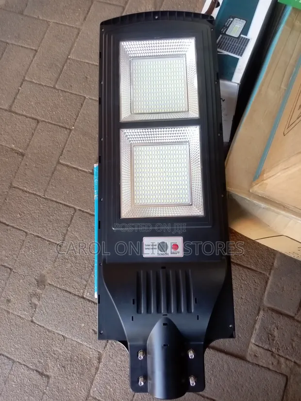 400W Solar Street Light with Remote Control - 1