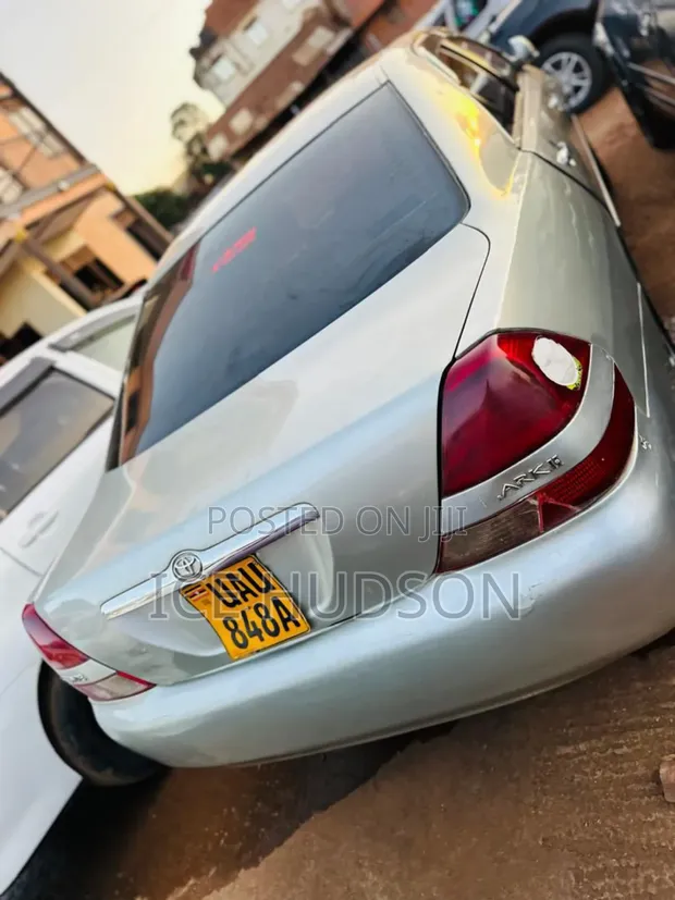 Toyota Mark II 2002 Gray - 1