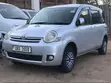 Toyota Sienta 2008 Silver - 1