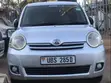 Toyota Sienta 2008 Silver - 4