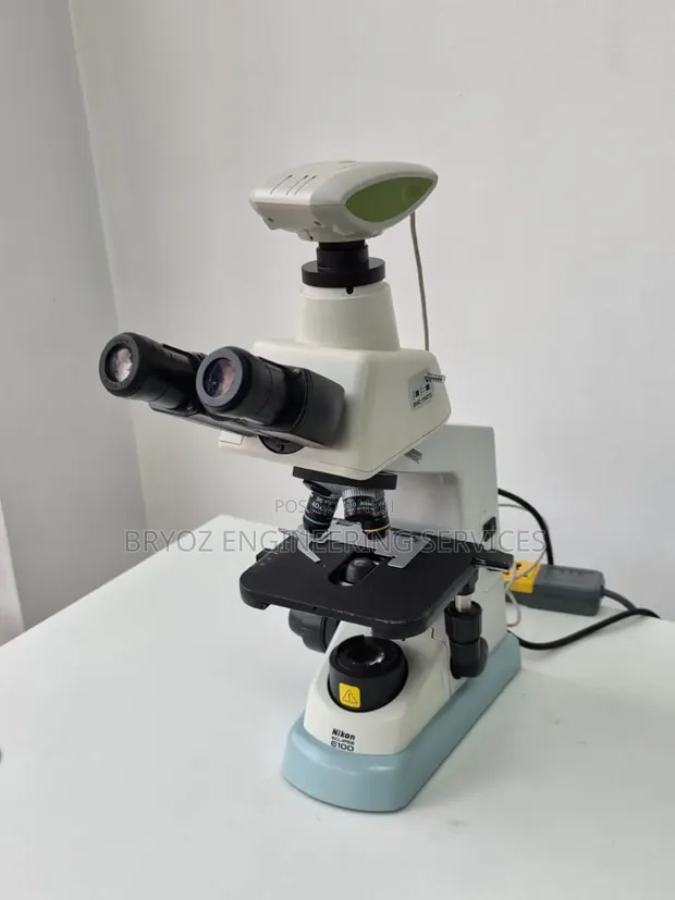 Nikon Eclipse E100 Microscope with YS100 LED Illuminator - 1