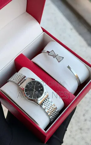Gucci Ladies Watch with Bangle