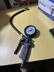Bosch Pressure Gauge and Tyre Inflator - 3