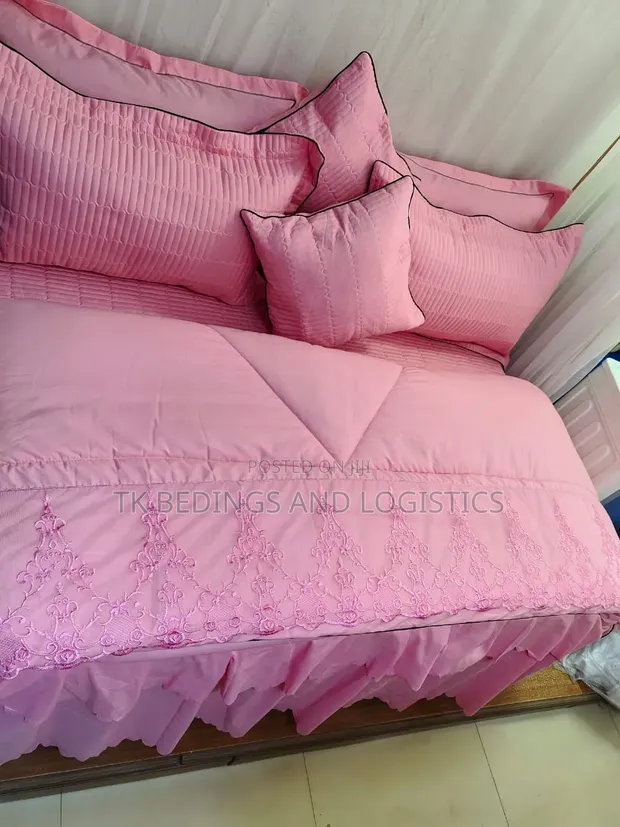 Linear 9 Piece Duvet Set - 1