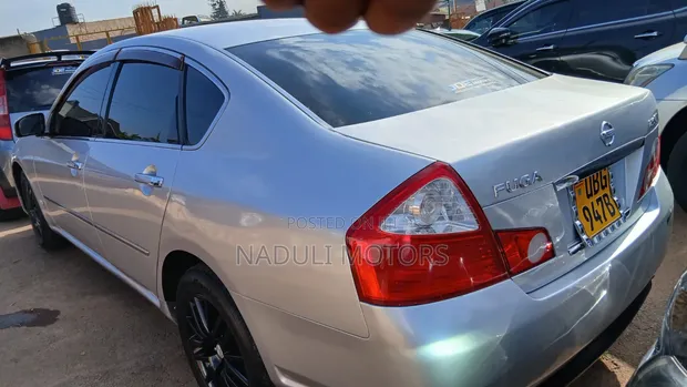 Nissan Fuga 2005 Silver - 1