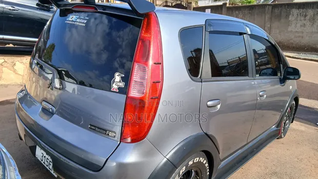 Mitsubishi Colt 2012 Gray - 1