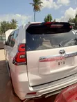 Toyota Land Cruiser Prado 2018 White - 4