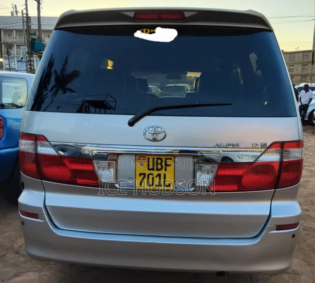 Toyota Alphard 2005 Silver - 1