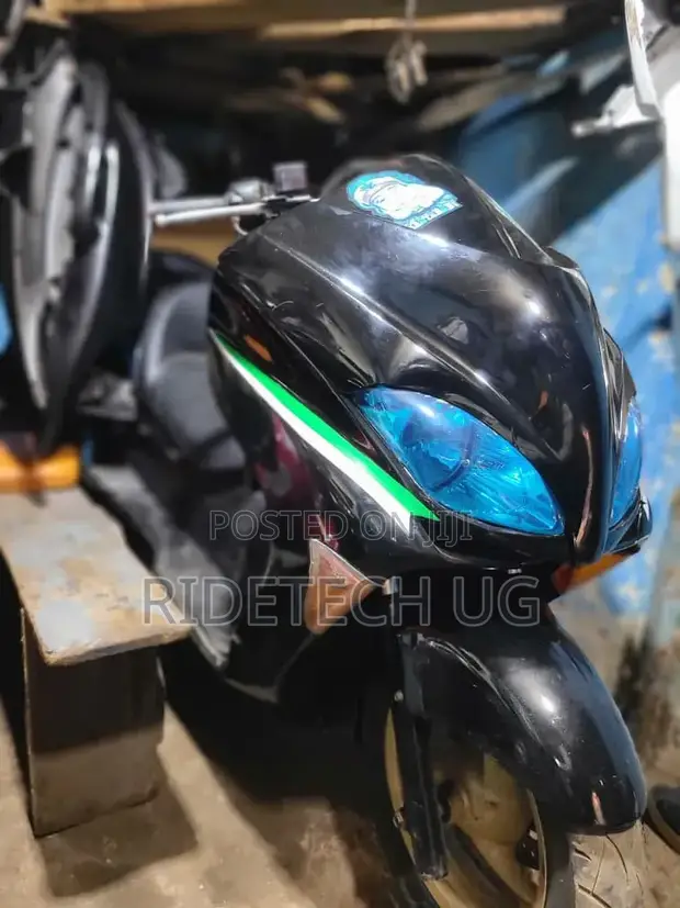 Honda Forza 2016 Scooter - 1