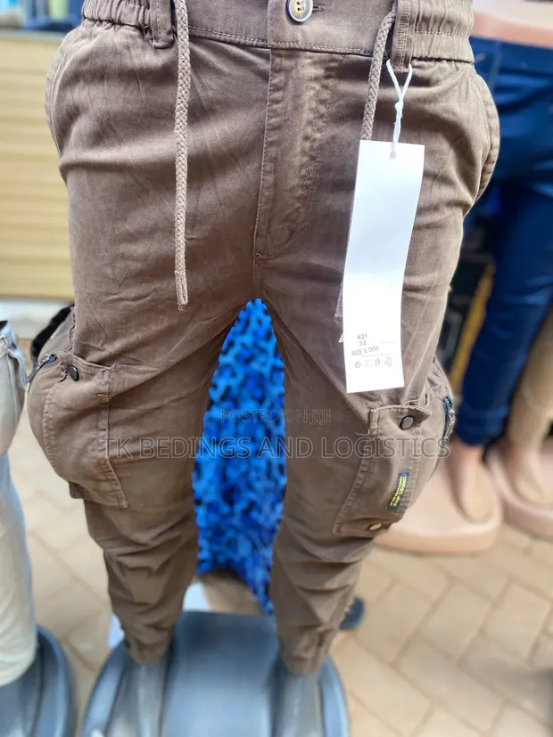 Men's Coffee Brown Cargo Jeans - 1