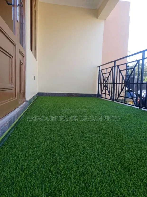 Balcony Quality Grass Carpet - 1