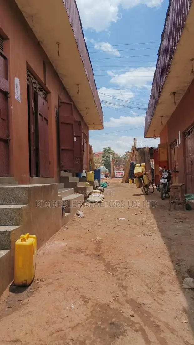 14 Shops for Sale on Bombo Road, Kawempe - 1