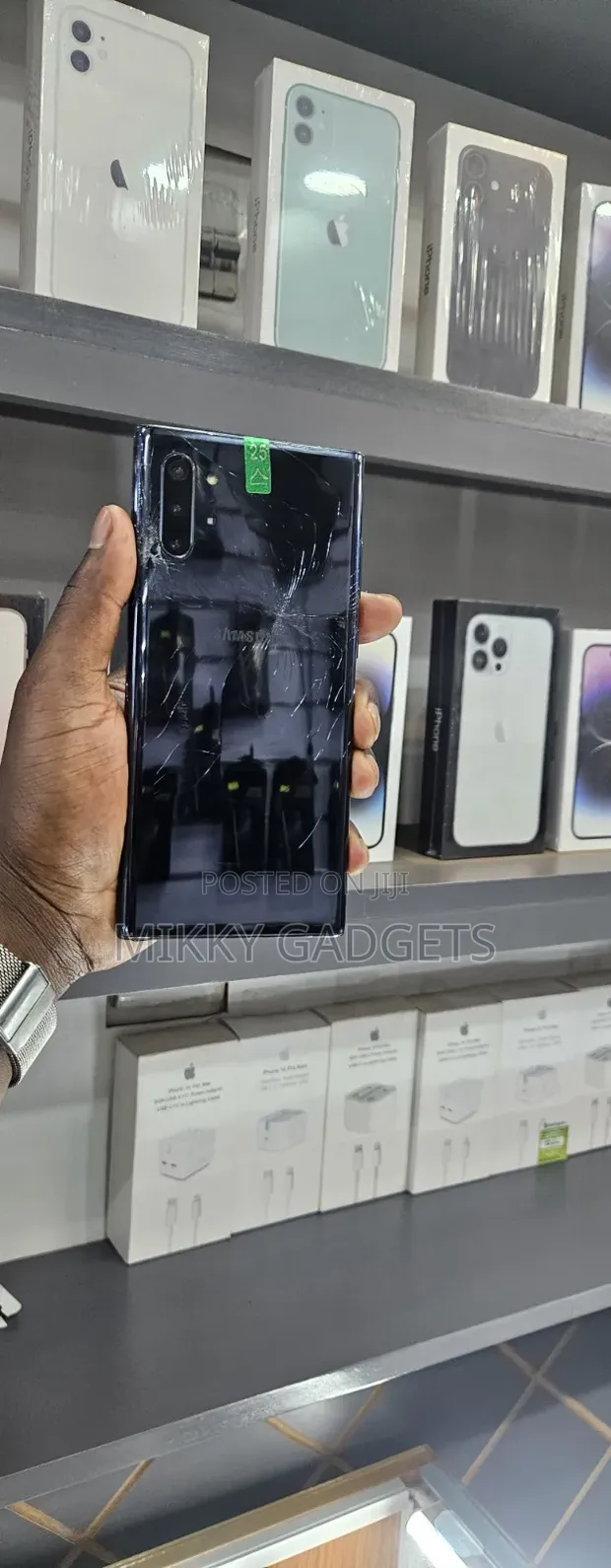 Samsung Galaxy Note 10 Plus 5G 256GB Black (Cracked Screen) - 1