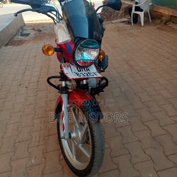 Bajaj CT 125X 2025 Red - 1