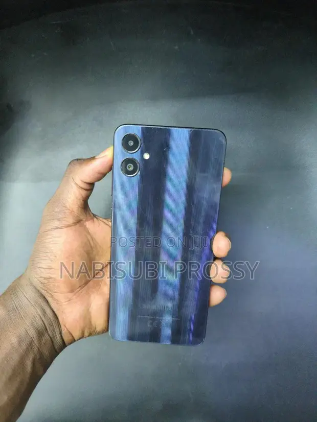 Samsung Galaxy A05 64GB Blue - 1
