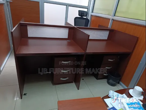Laminated Workstation - 1