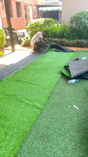 Vertical Tuff Outdoor Artificial Grass - 40k/sqm
