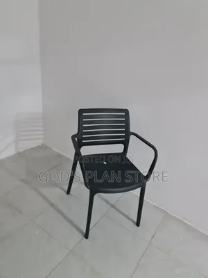 Heavy Duty Polypropylene Cafe Plastic Chairs