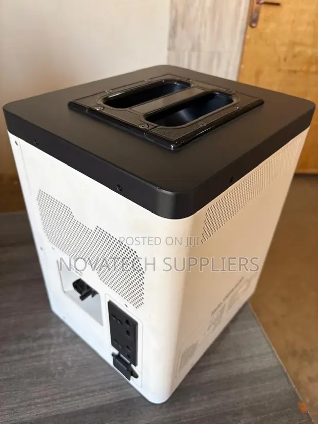 SAKO Alpha 2000Wh Portable Solar Power Station - 1200W - 1
