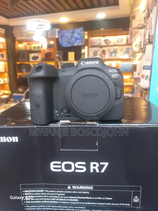 Canon EOS R7 Mirrorless Camera - 1