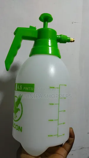 2 Litre Garden Sprayer - Pressure Pump Action