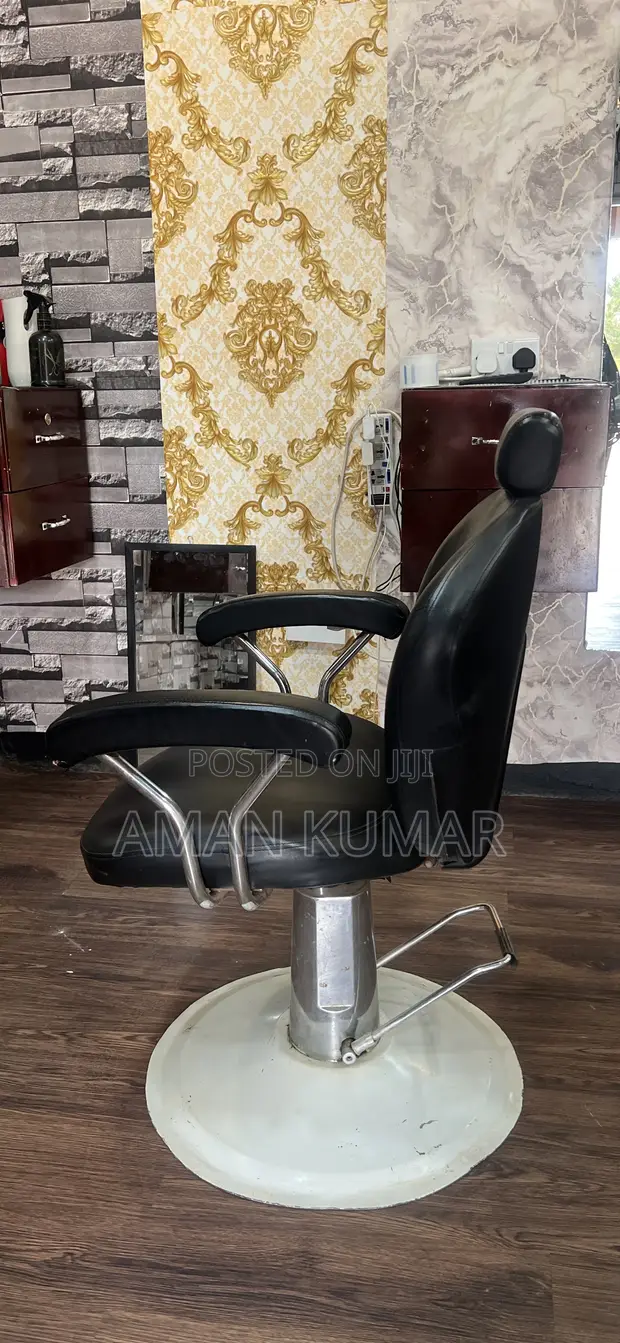 Used Barber Chair - 1