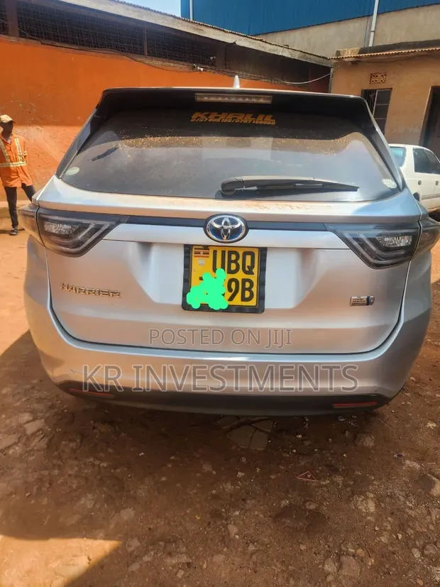 Toyota Harrier 2015 Silver - 1