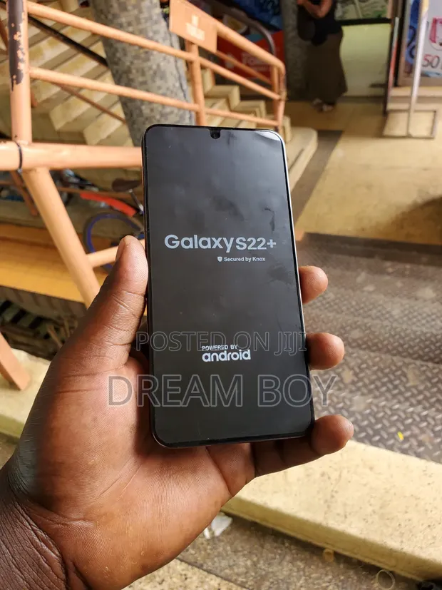 New Samsung Galaxy S22+ 5G 128GB Black - 1