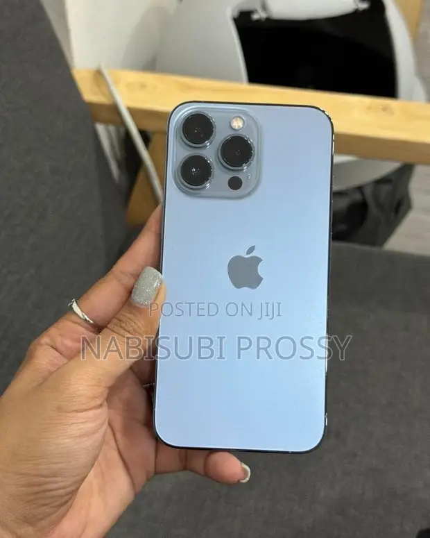 Apple iPhone 13 Pro 256GB - 1