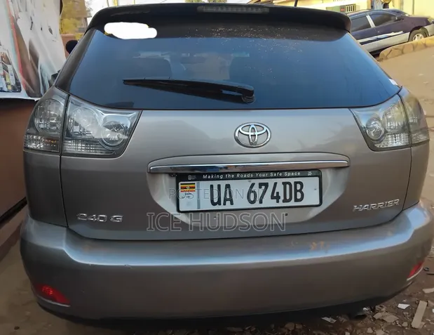 Toyota Harrier 2008 Gray - 1