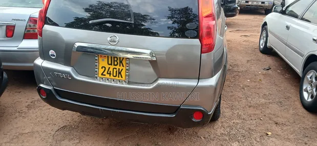 Nissan X-Trail 2009 Gray - 1
