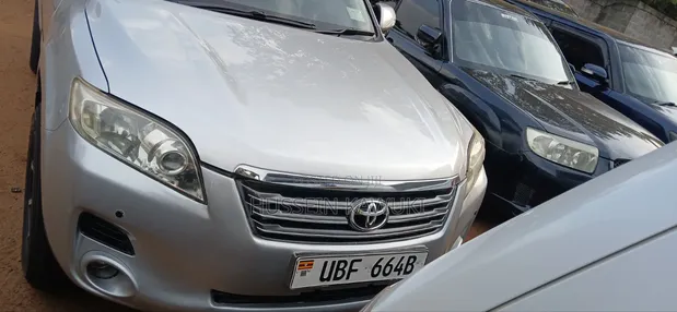 Toyota Vanguard 2009 Silver - 1