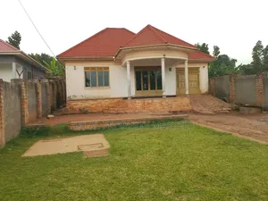 Furnished 3-Bedroom House for Sale in Matugga, Gombe