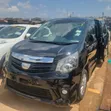 Toyota Noah 2.0 158hp AWD (7 Seater) 2013 Black - 3